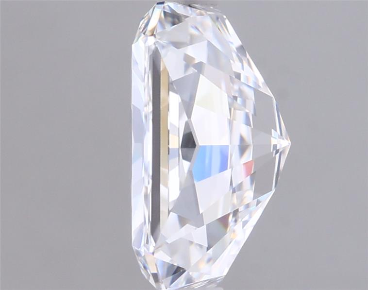 2.04 Carat Radiant Lab Diamond :: Greenstar spin frame 06