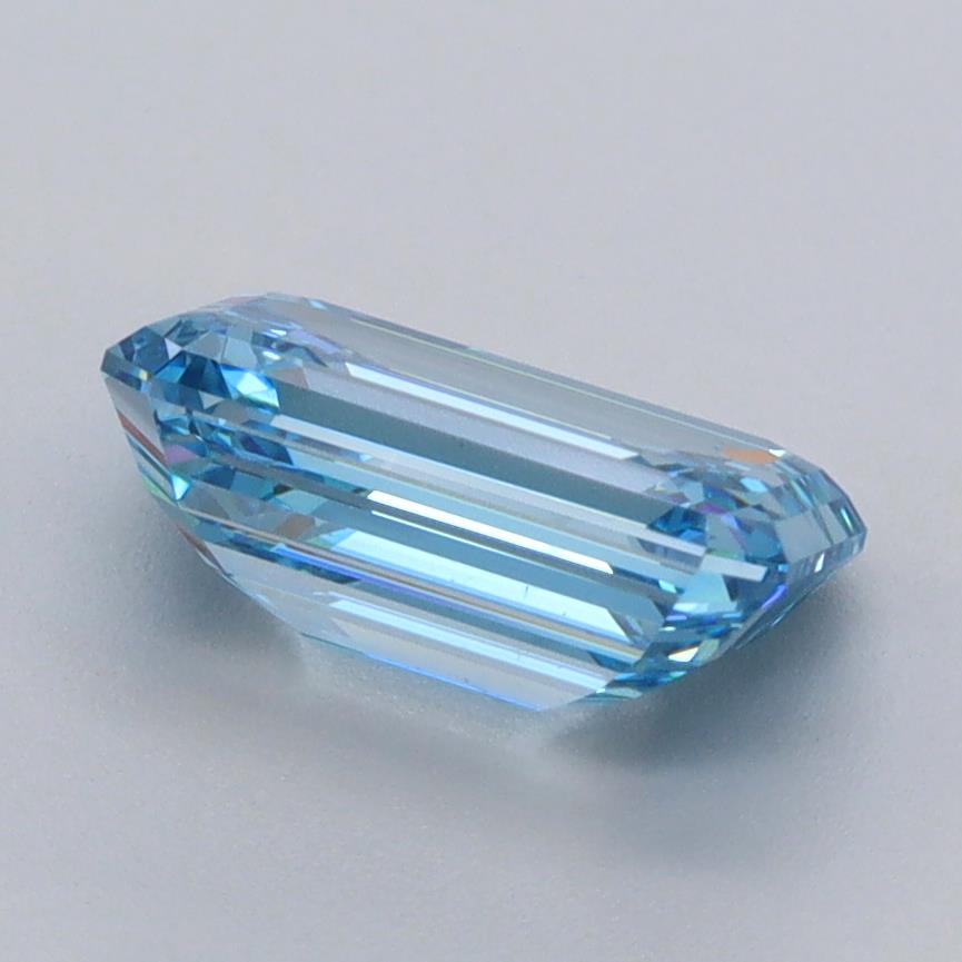2.02 Carat Emerald Lab Diamond :: Greenstar spin frame 04