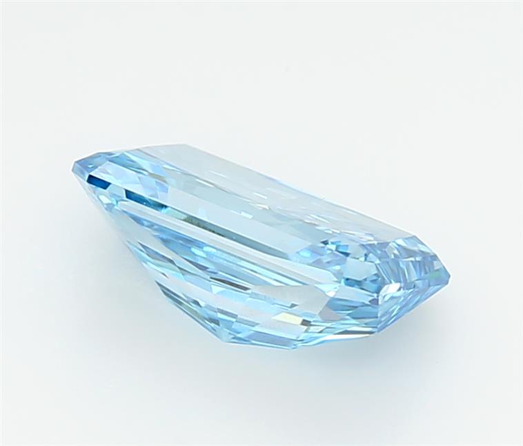 2.07 Carat Radiant Lab Diamond :: Greenstar spin frame 04
