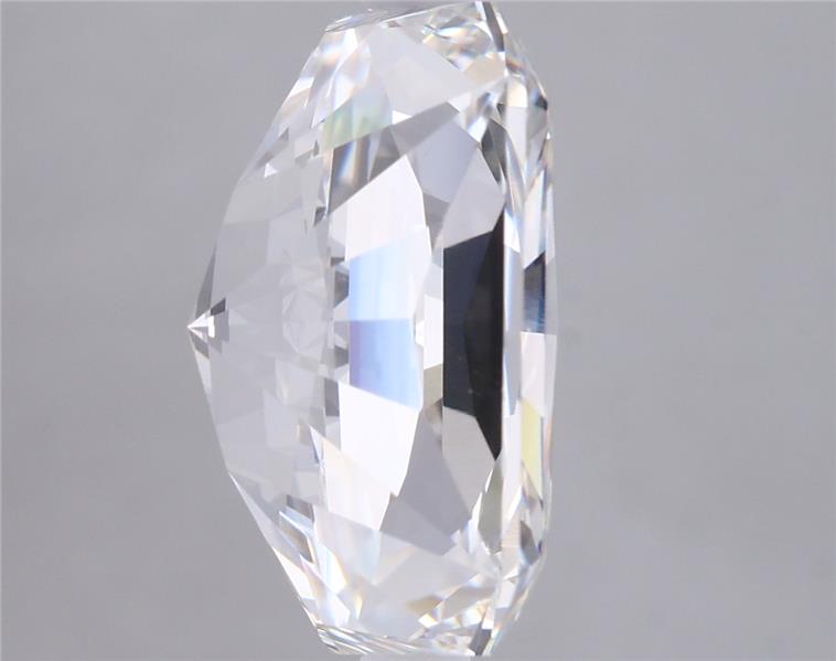 5.03 Carat Radiant Lab Diamond :: Greenstar spin frame 04