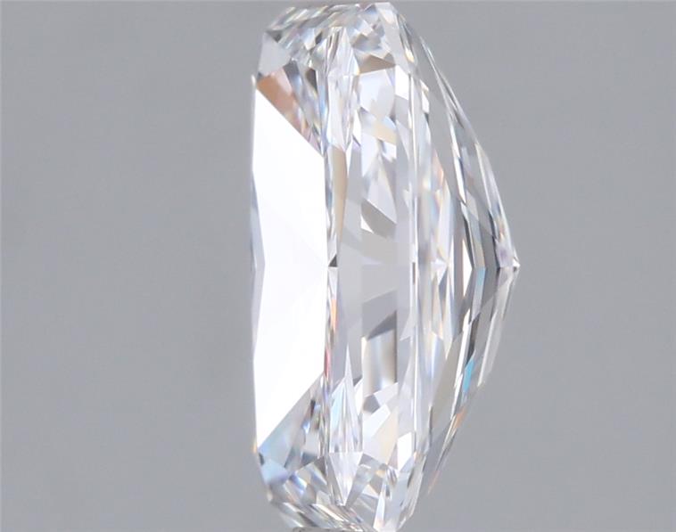 2.41 Carat Radiant Lab Diamond :: Greenstar spin frame 04