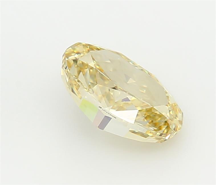 2.03 Carat Oval Lab Diamond :: Greenstar spin frame 04