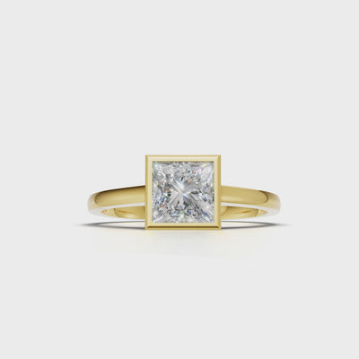 Ring Princess Bezel 18k Yellow Gold 1ct :: RING PRINCESS BEZEL 18K Yellow Gold 1ct 4.mp4