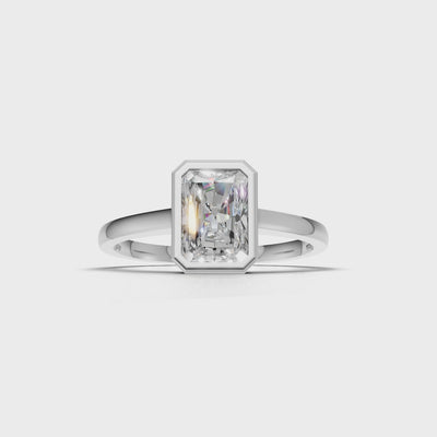 Ring Radiant Bezel 18k White Gold 1ct :: RING RADIANT BEZEL K18 White Gold 1ct.mp4