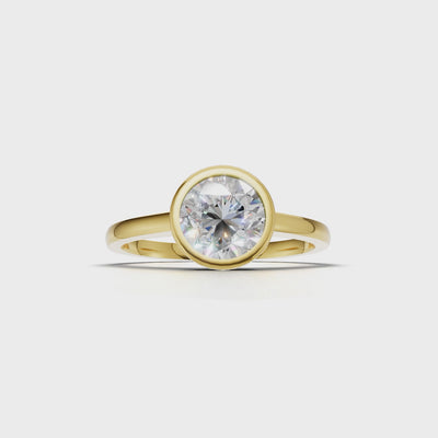 Ring Round Bezel 18k Yellow Gold 1ct :: RING ROUND BEZEL K18 Yellow Gold 1ct 4.mp4